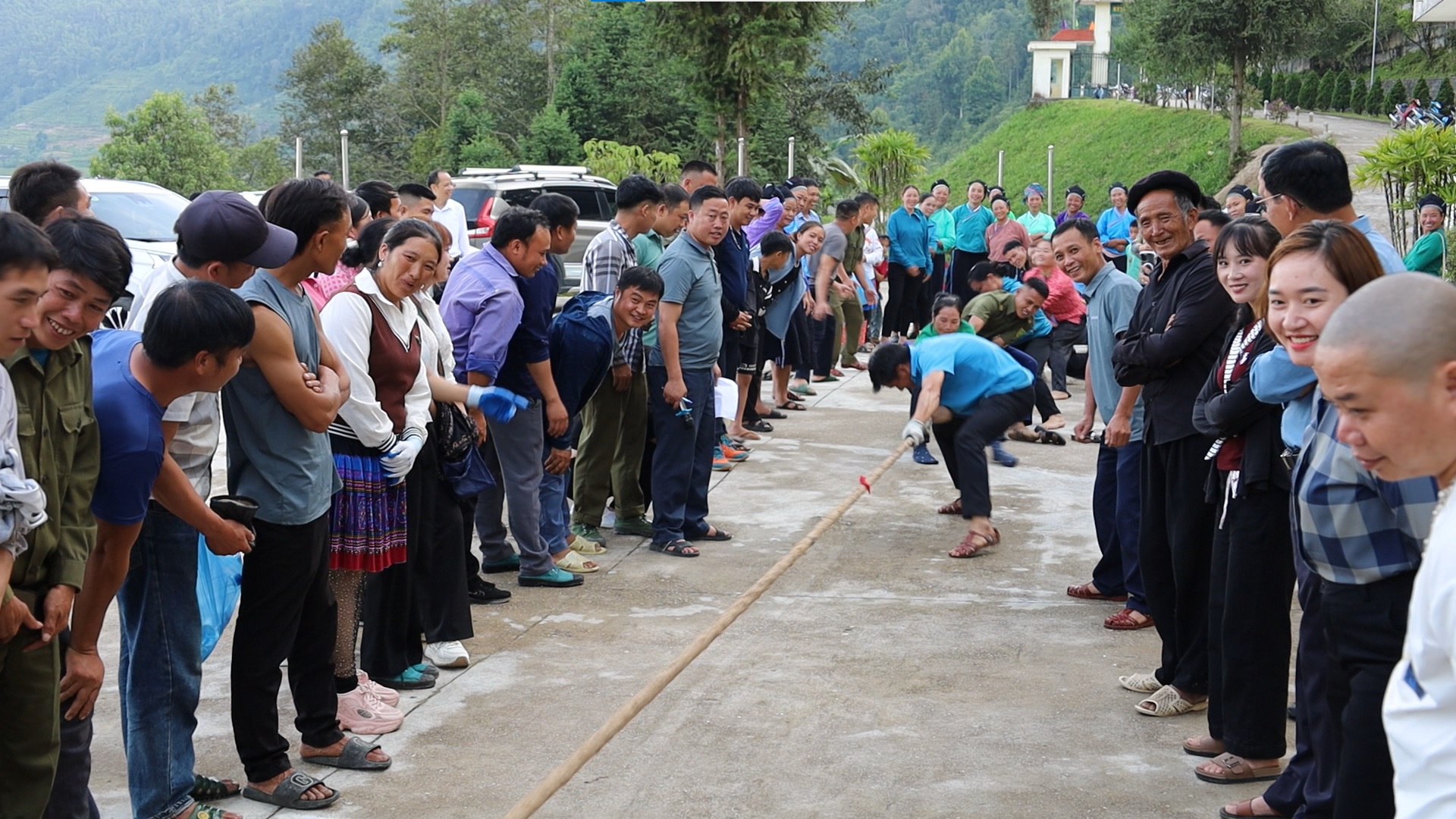 Thàng Tín tổ chức chương trình văn nghệ, thể thao chào mừng các ngày lễ lớn