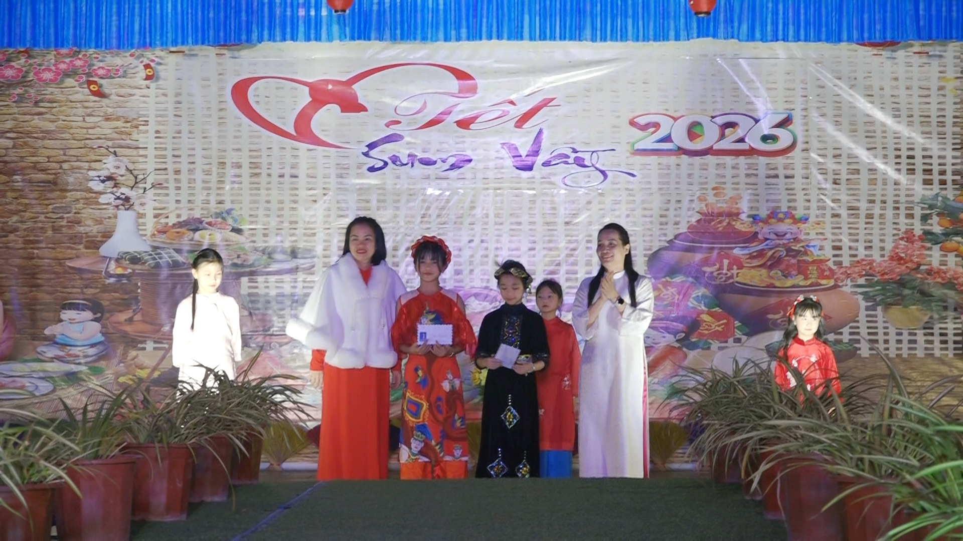 Sequence 01.00_06_07_23.Still006.jpg