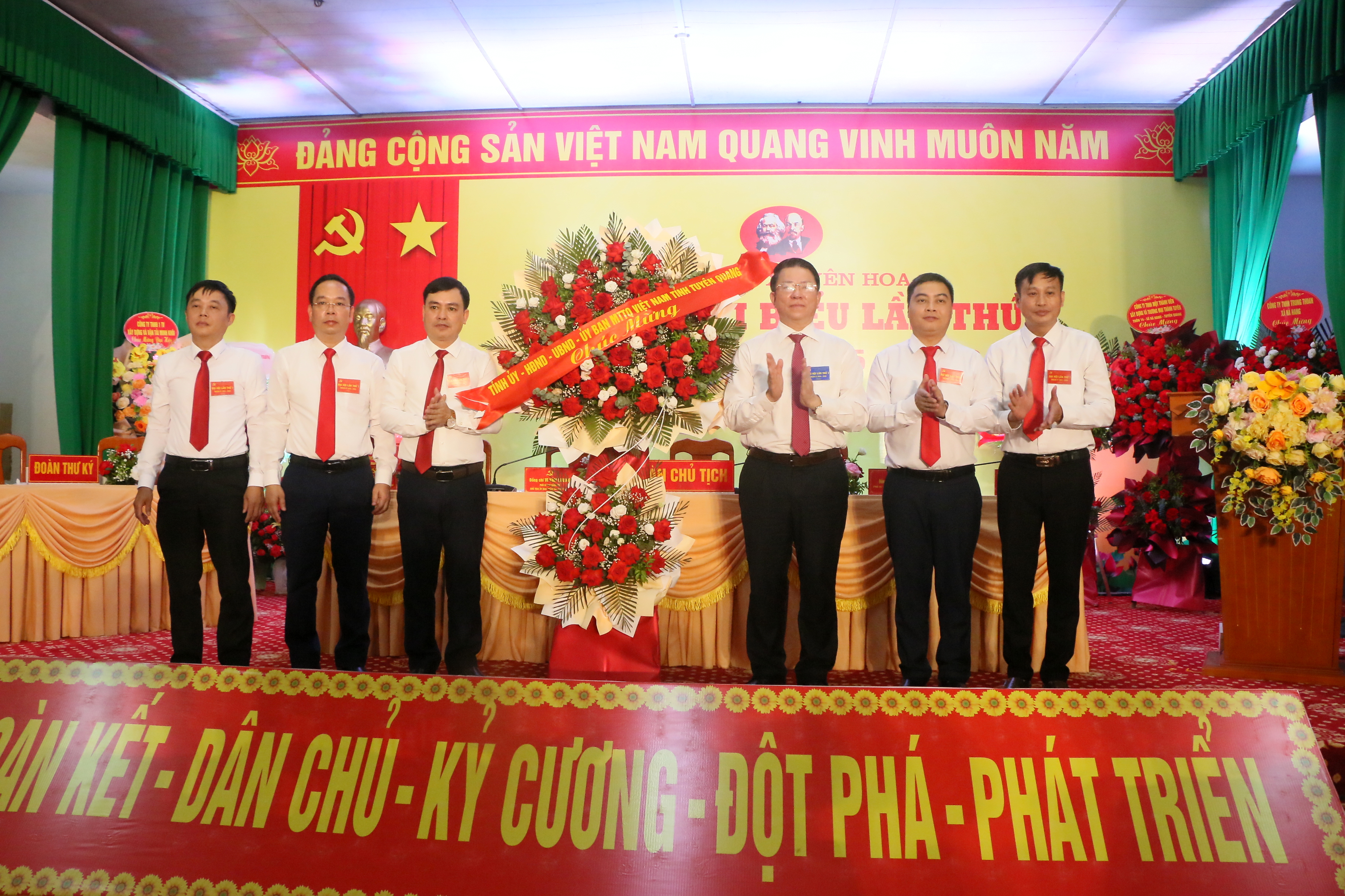 Đại hội đại biểu Đảng bộ xã Yên Hoa lần thứ I, nhiệm kỳ 2025-2030