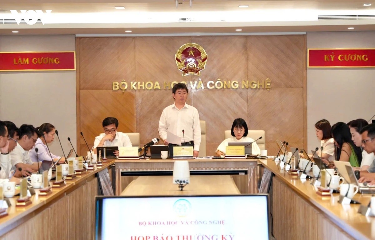 KHOA HỌC CÔNG NGHỆ BỨT TỐC, KINH TẾ SỐ VƯỢT 72 TỶ USD