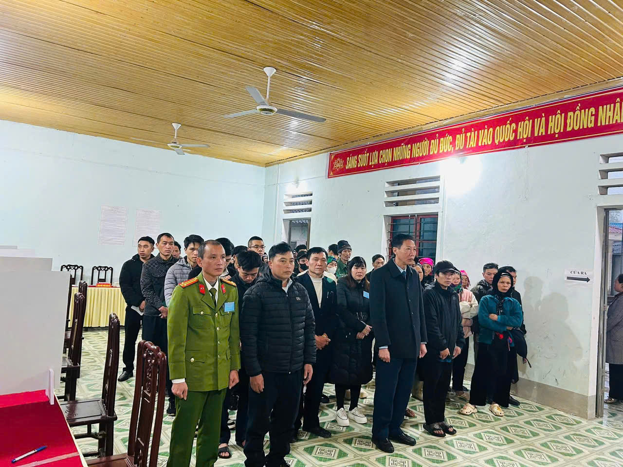 Không khí ngày hội bầu cử diễn ra trang nghiêm, phấn khởi tại xã Tân Tiến