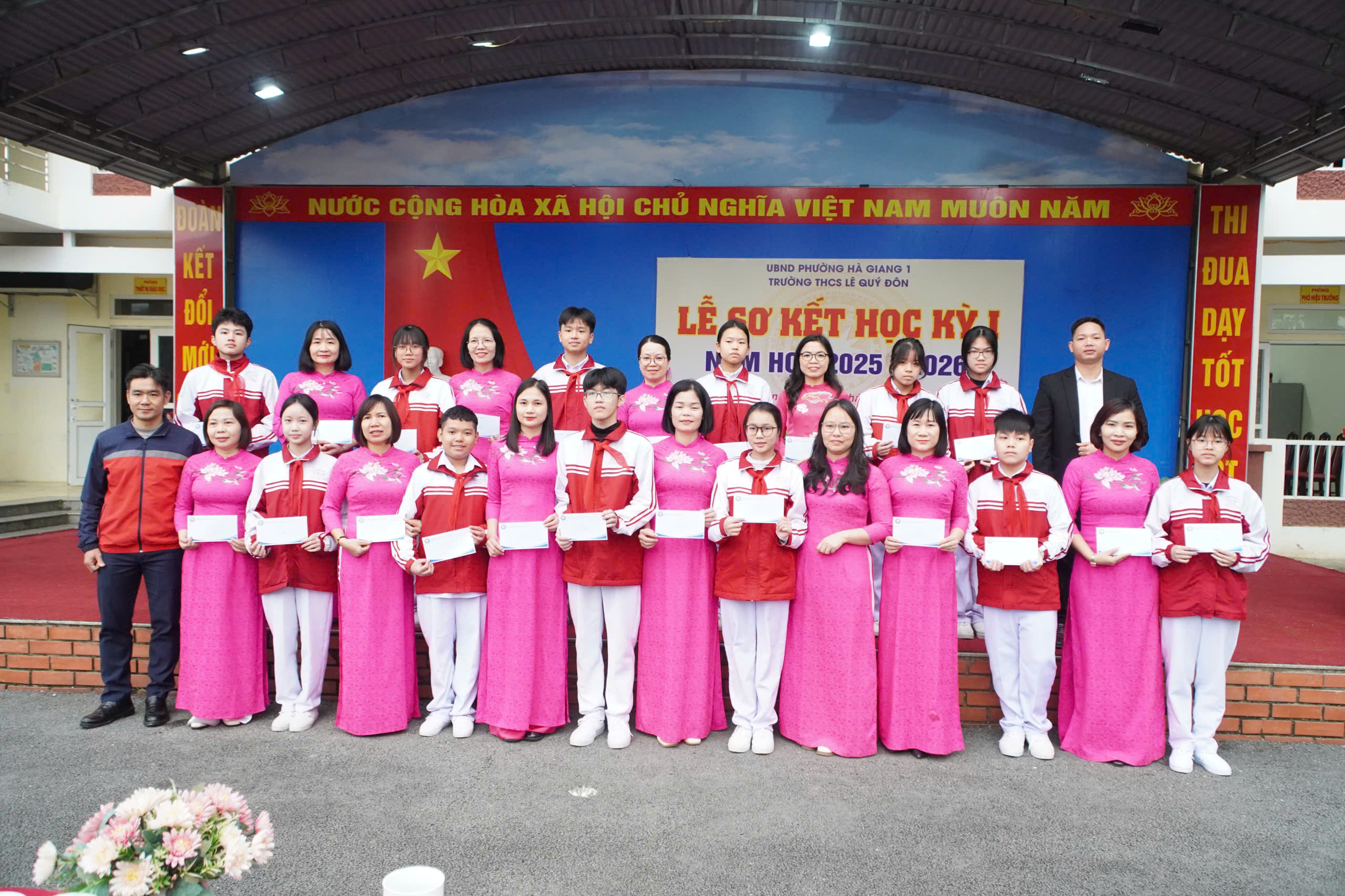 THCS LÊ QUÝ ĐÔN ĐẠT NHIỀU THÀNH TÍCH XUẤT SẮC TRONG HỌC KỲ I.