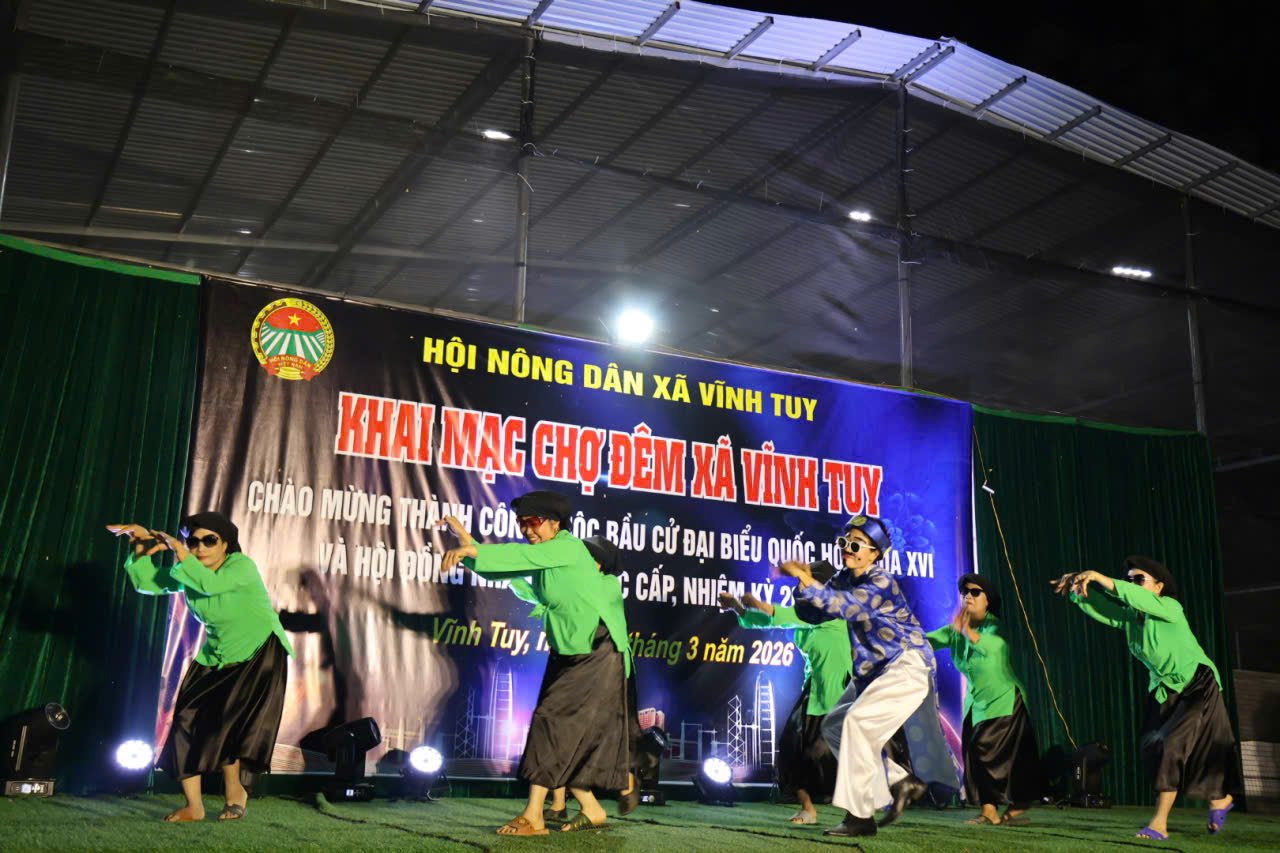 Chợ đ&ecirc;m v nghệ,.jpg