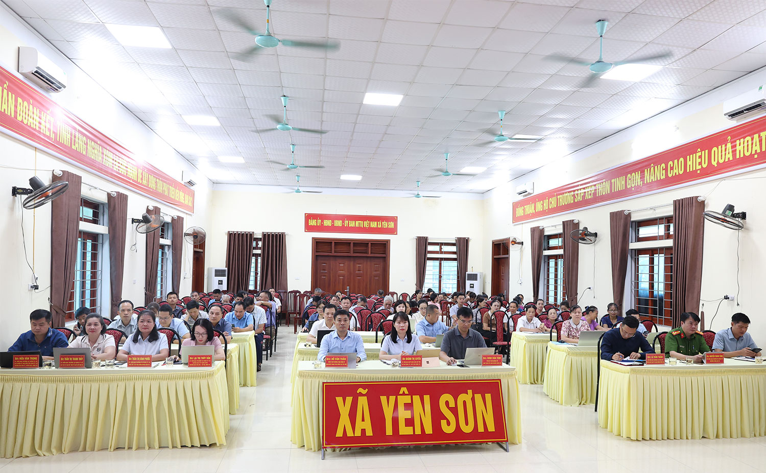 Hội nghị nghiên cứu học tập quán triệt và triển khai thực hiện Nghị quyết 10 NQ/TW  của Bộ Chính trị về phát triển kinh tế có vốn đầu tư nước ngoài
