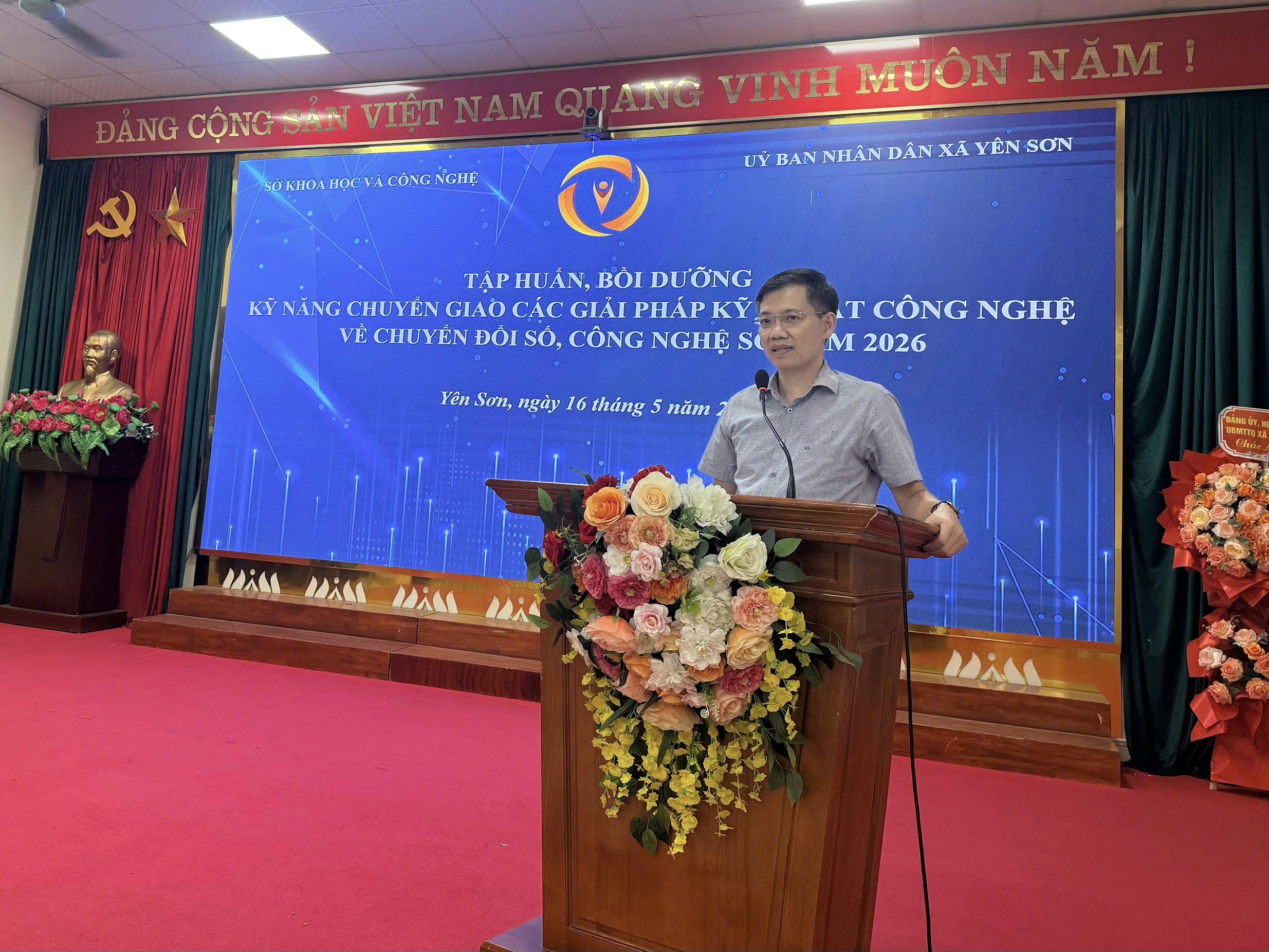 Đẩy nhanh tiến độ triển khai tập huấn, bồi dưỡng chuyển đổi số tại cơ sở