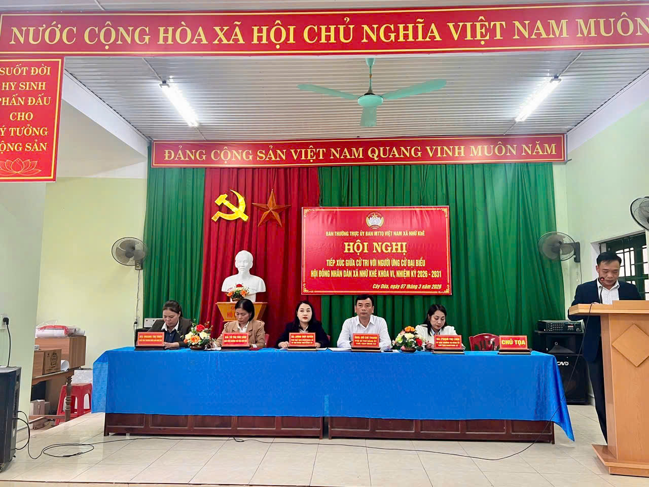 Tiếp tục chương trình tiếp xúc cử tri vận động bầu cử tại xã Nhữ Khê