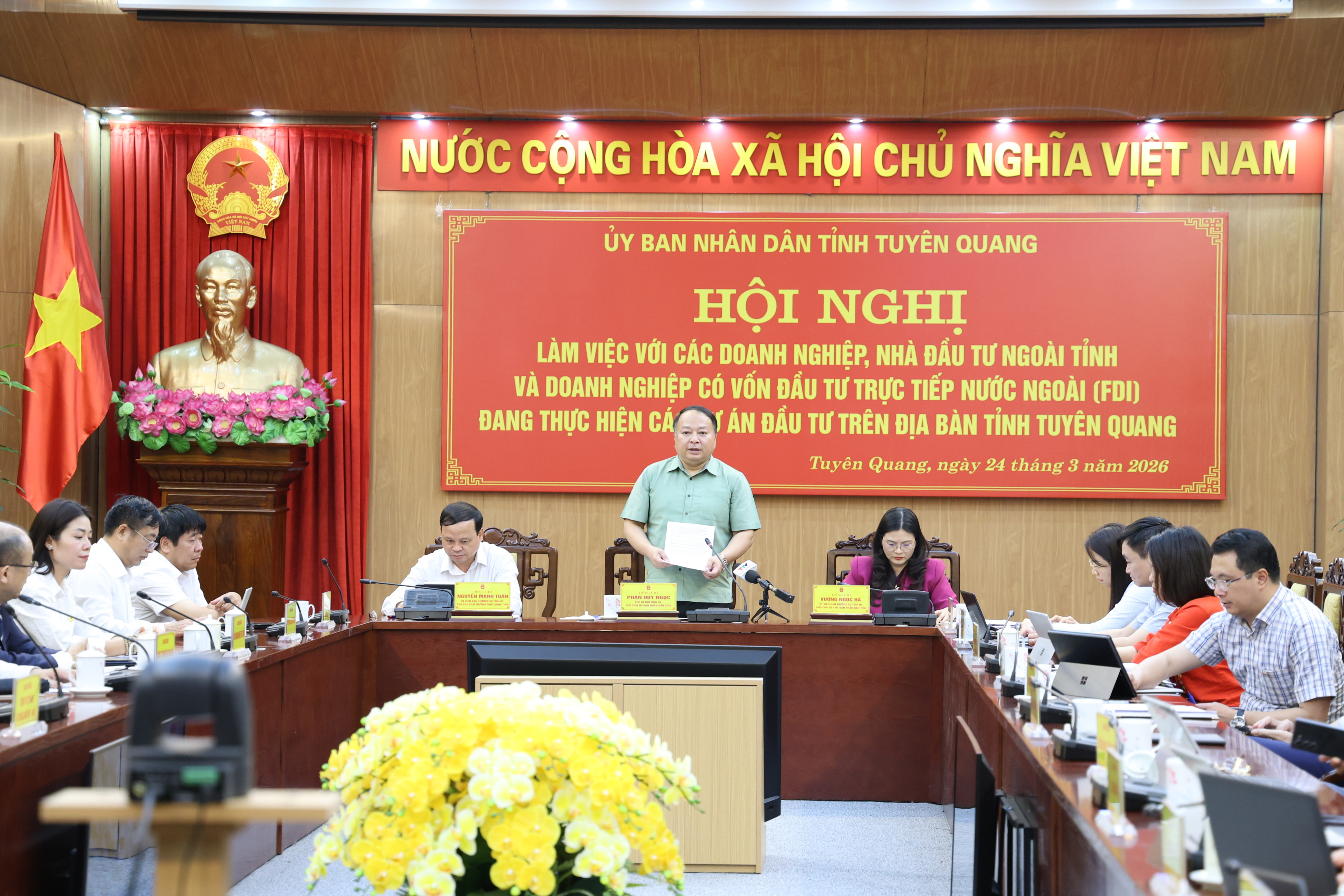 Chủ tịch UBND tỉnh Phan Huy Ngọc: Lấy sự hài lòng của doanh nghiệp và nhà đầu tư làm thước đo hiệu quả công việc