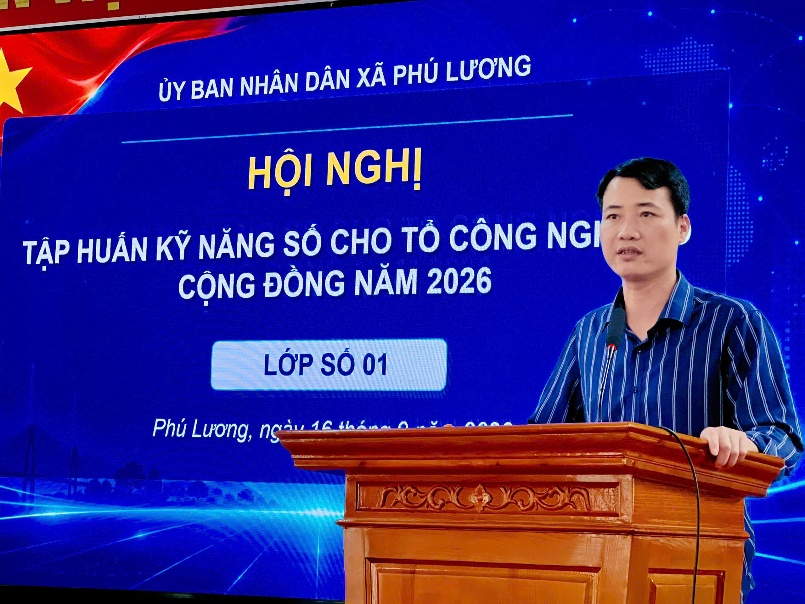 XÃ PHÚ LƯƠNG TỔ CHỨC LỚP TẬP HUẤN NÂNG CAO KỸ NĂNG CHUYỂN ĐỔI SỐ CHO TỔ CÔNG NGHỆ SỐ CỘNG ĐỒNG
