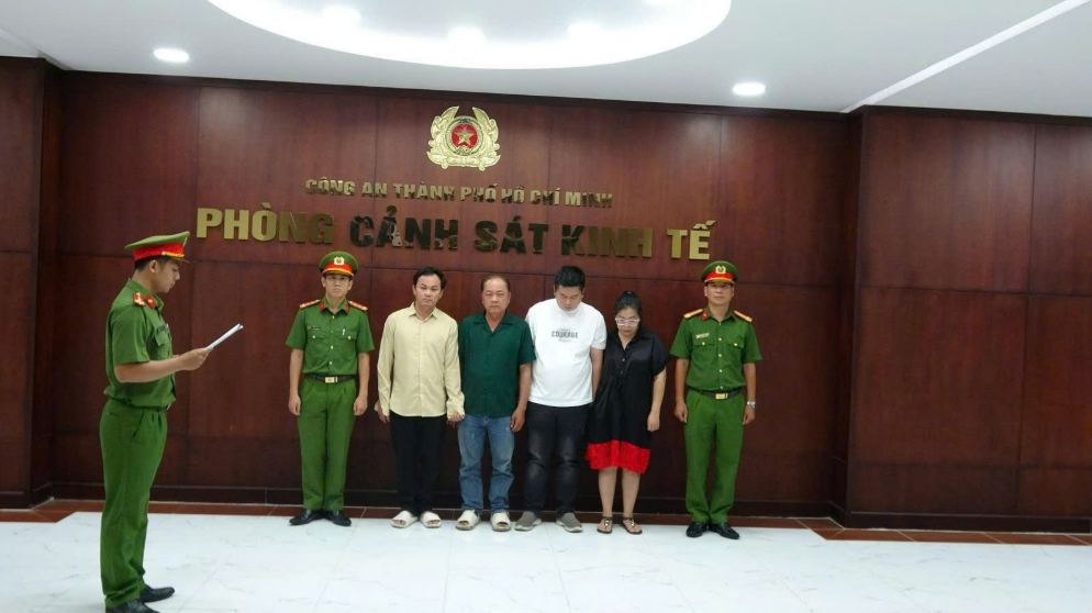 TRIỆT PHÁ ĐƯỜNG DÂY SẢN XUẤT, BUÔN BÁN GIẤM ACETIC GIẢ