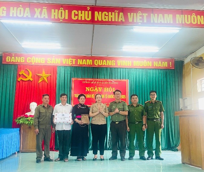 TƯNG BỪNG TỔ CHỨC NGÀY HỘI TOÀN DÂN BẢO VỆ AN NINH TỔ QUỐC NĂM 2025