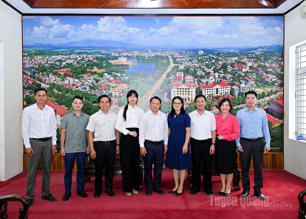 Leaders of Xiangkhouang’s Department of Foreign Affairs Pay Courtesy Visit to Tuyen Quang