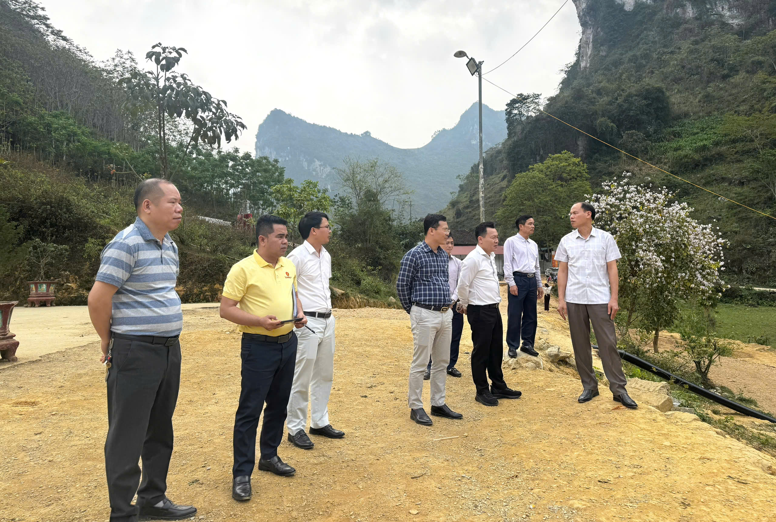 Hội Chữ thập đỏ tỉnh Tuyên Quang làm việc, khảo sát tại xã Ngọc Long