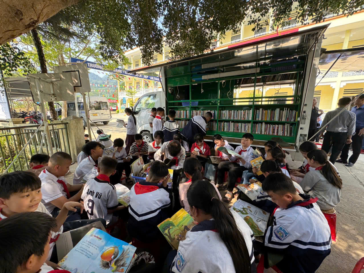 TRƯỜNG TIỂU HỌC ĐỒNG VĂN A TỔ CHỨC HƯỞNG ỨNG NGÀY SÁCH VÀ VĂN HÓA ĐỌC NĂM 2026