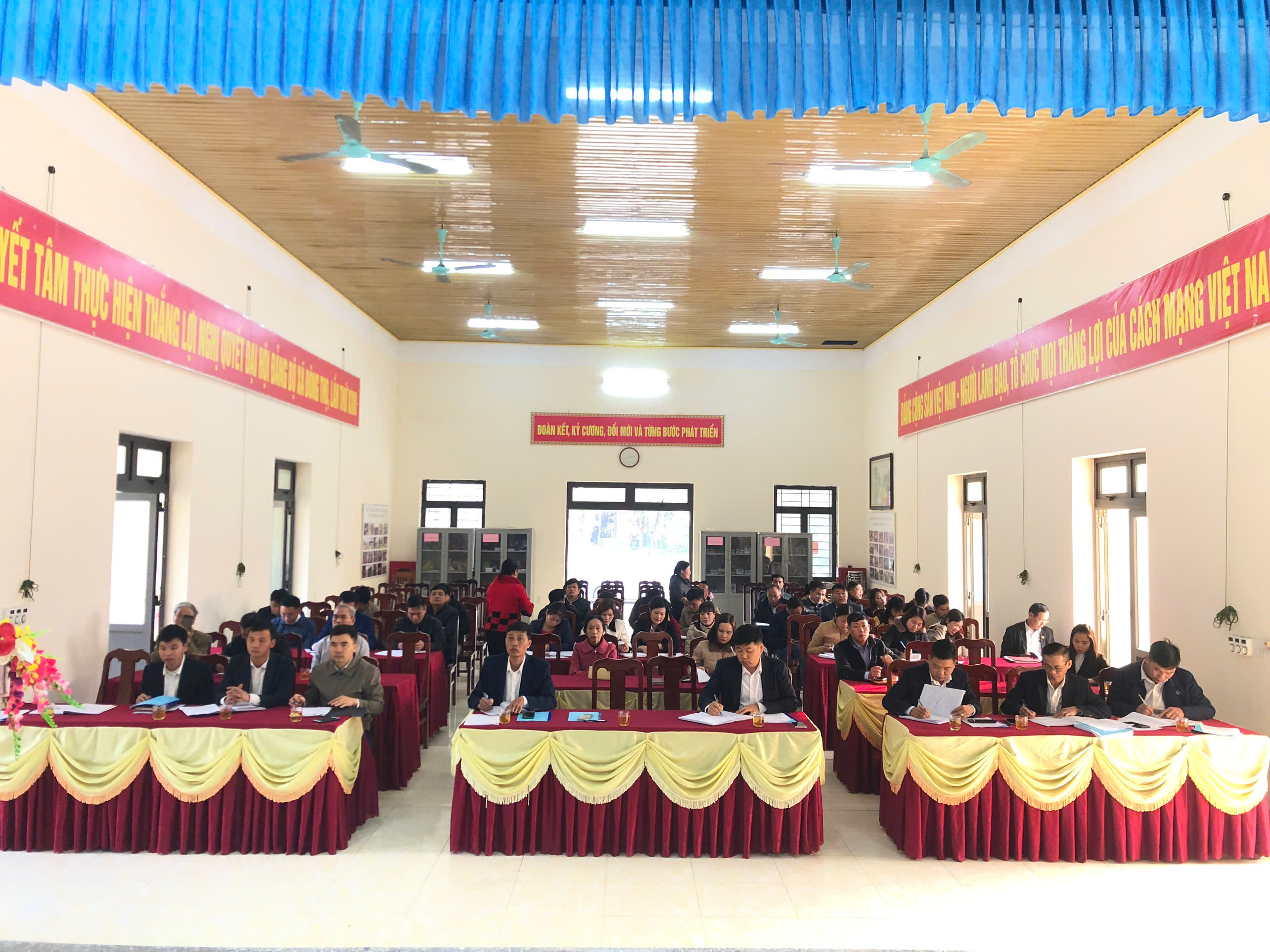 Xã Đông Thọ tổ chức Hội nghị Tổng kết công tác Đảng, Chính quyền năm 2024; triển khai nhiệm vụ năm 2025