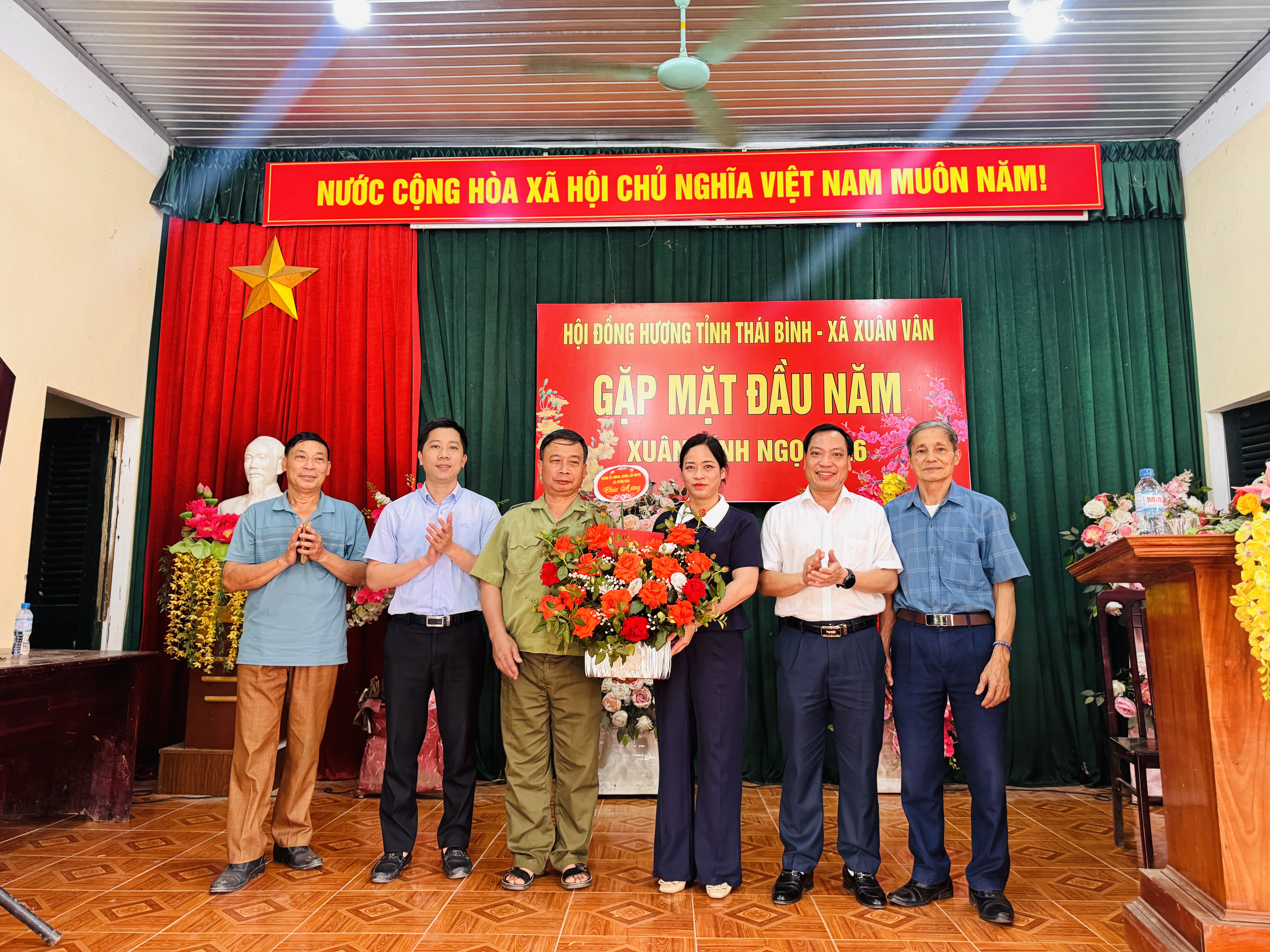 KẾT NỐI ĐỒNG HƯƠNG - CHUNG SỨC XÂY DỰNG QUÊ HƯƠNG