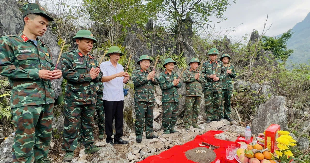 Tìm kiếm quy tập thêm 03 hài cốt Liệt sĩ tại xã biên giới Thanh Thủy. 