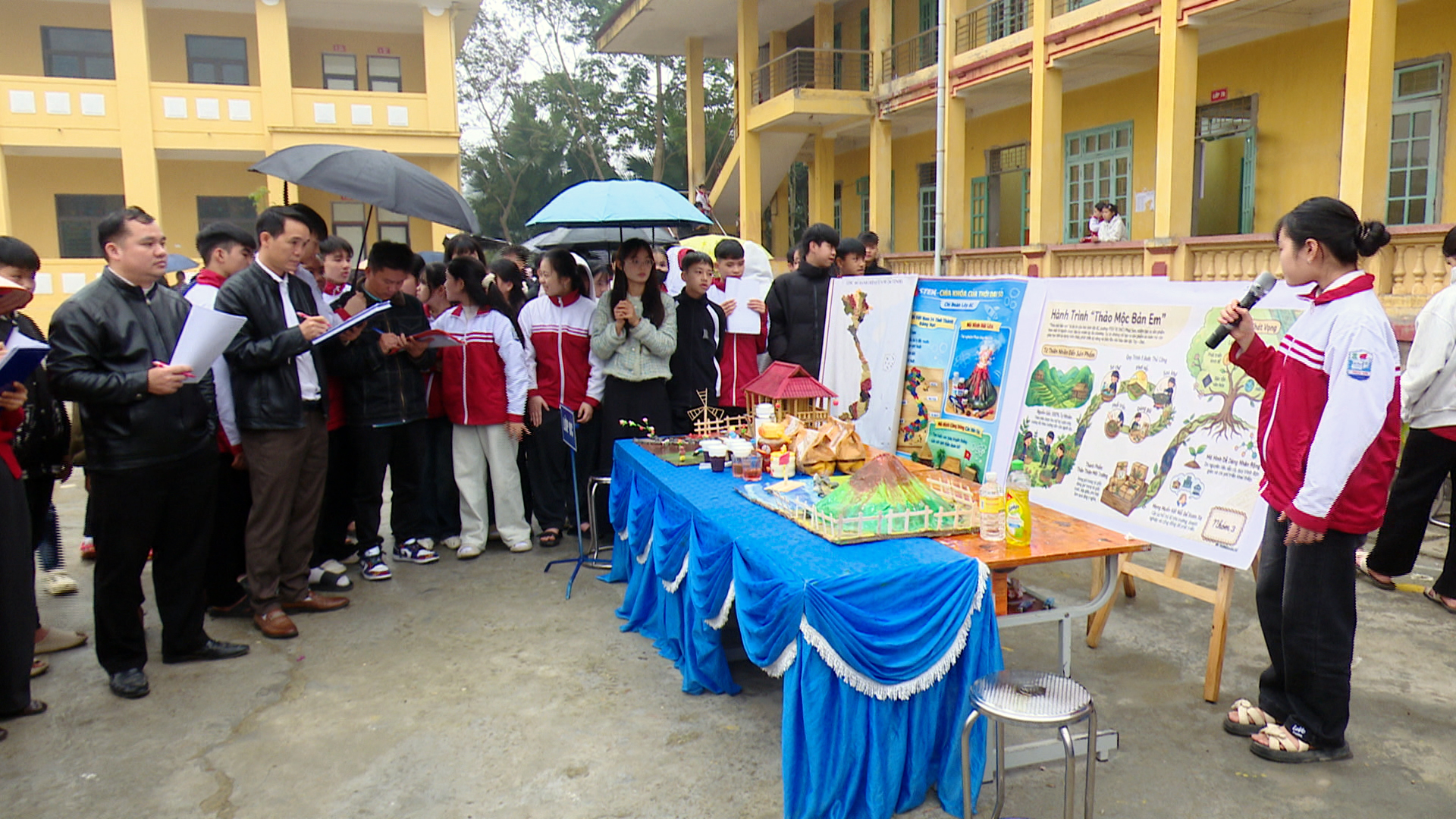 Trường PTDTBT THCS Phúc Sơn tổ chức Ngày hội stem   ý tưởng khởi nghiệp