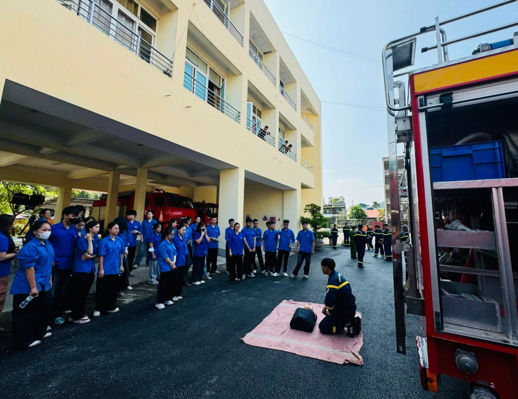 TUYÊN TRUYỀN PHÒNG CHÁY CHỮA CHÁY, PHÒNG CHỐNG TAI NẠN ĐUỐI NƯỚC CHO ĐOÀN VIÊN, THANH THIẾU NIÊN NĂM 2025