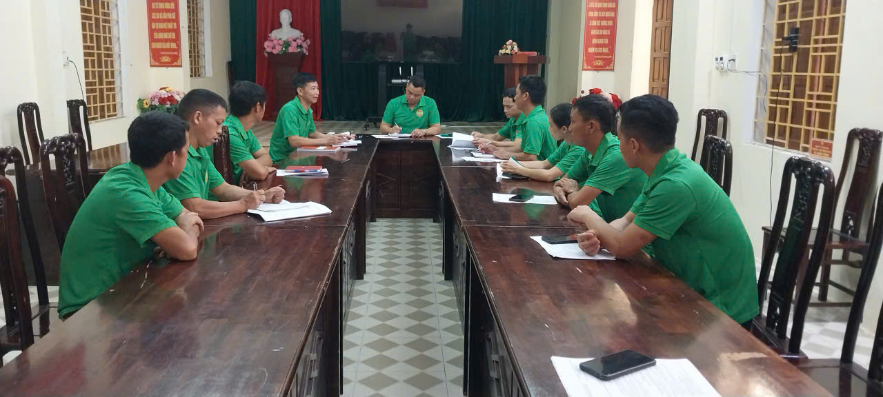 Hội Nông dân xã Niêm Sơn tổ chức Hội nghị Ban Chấp hành lần thứ 9, gắn hội nghị với hoạt động vệ sinh môi trường