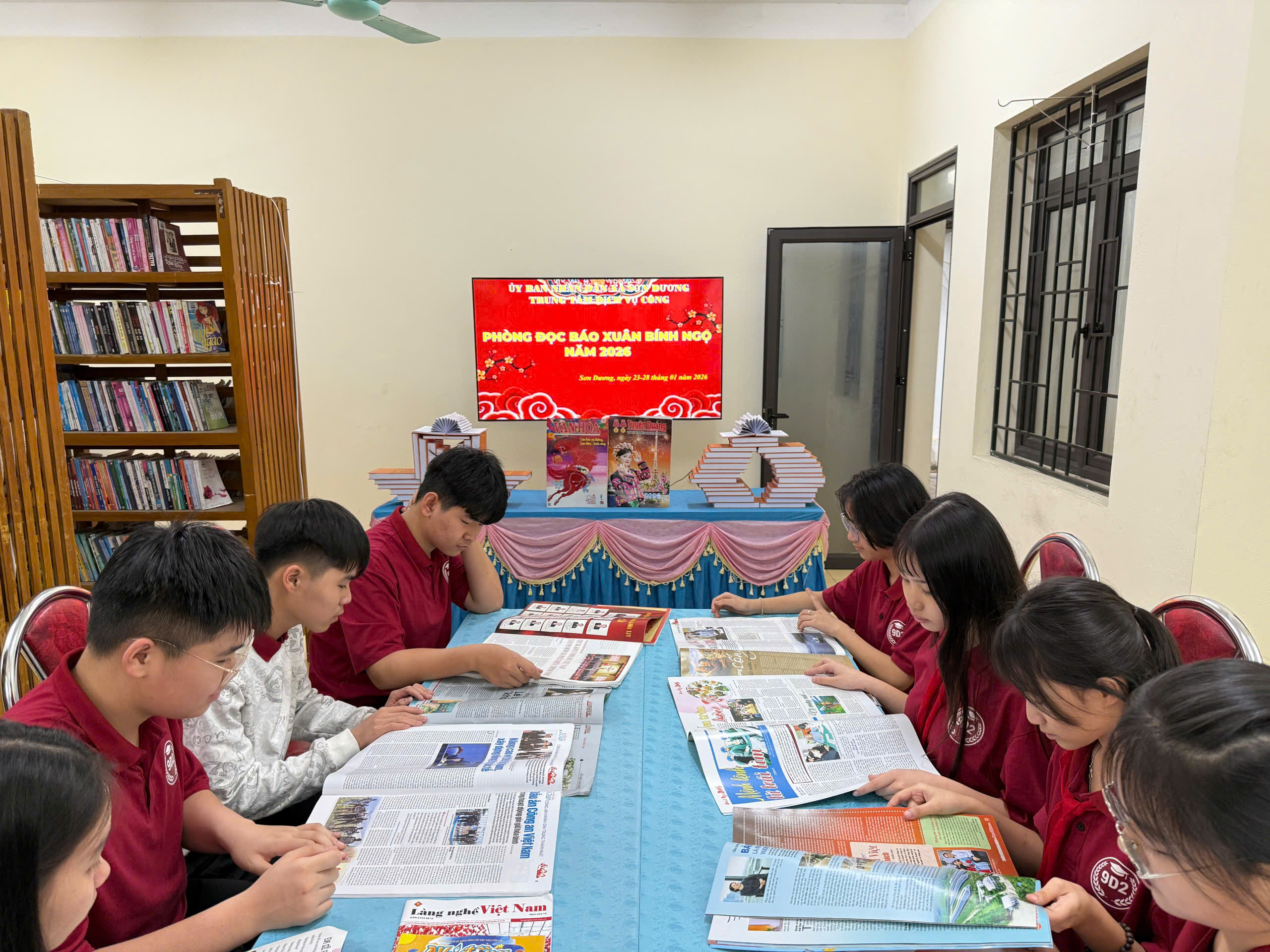 Thư viện xã Sơn Dương trưng bày Báo Xuân Bính Ngọ 2026