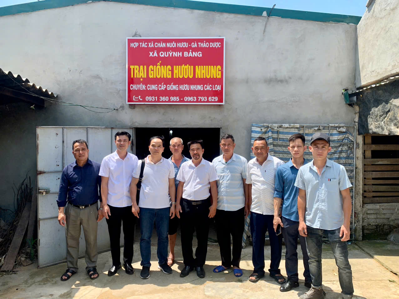 Xã Đông Thọ tổ chức học tập kinh nghiệm các HTX chăn nuôi Hươu lấy nhung tại Nghệ An