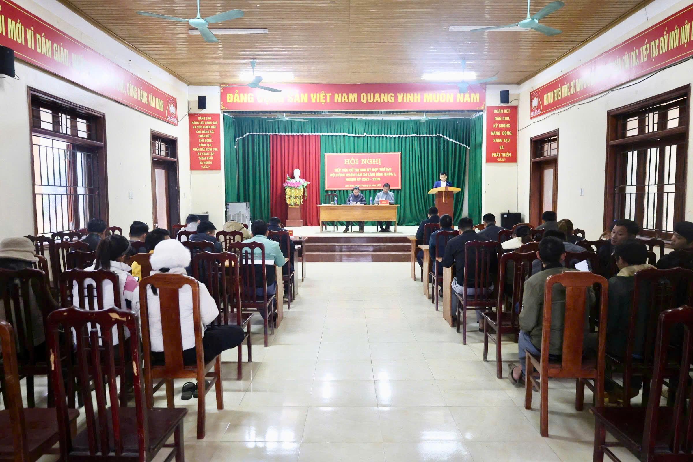 Hội nghị tiếp xúc cử tri sau kỳ họp thứ hai HĐND xã Lâm Bình khoá I, nhiệm kỳ 2021- 2026 