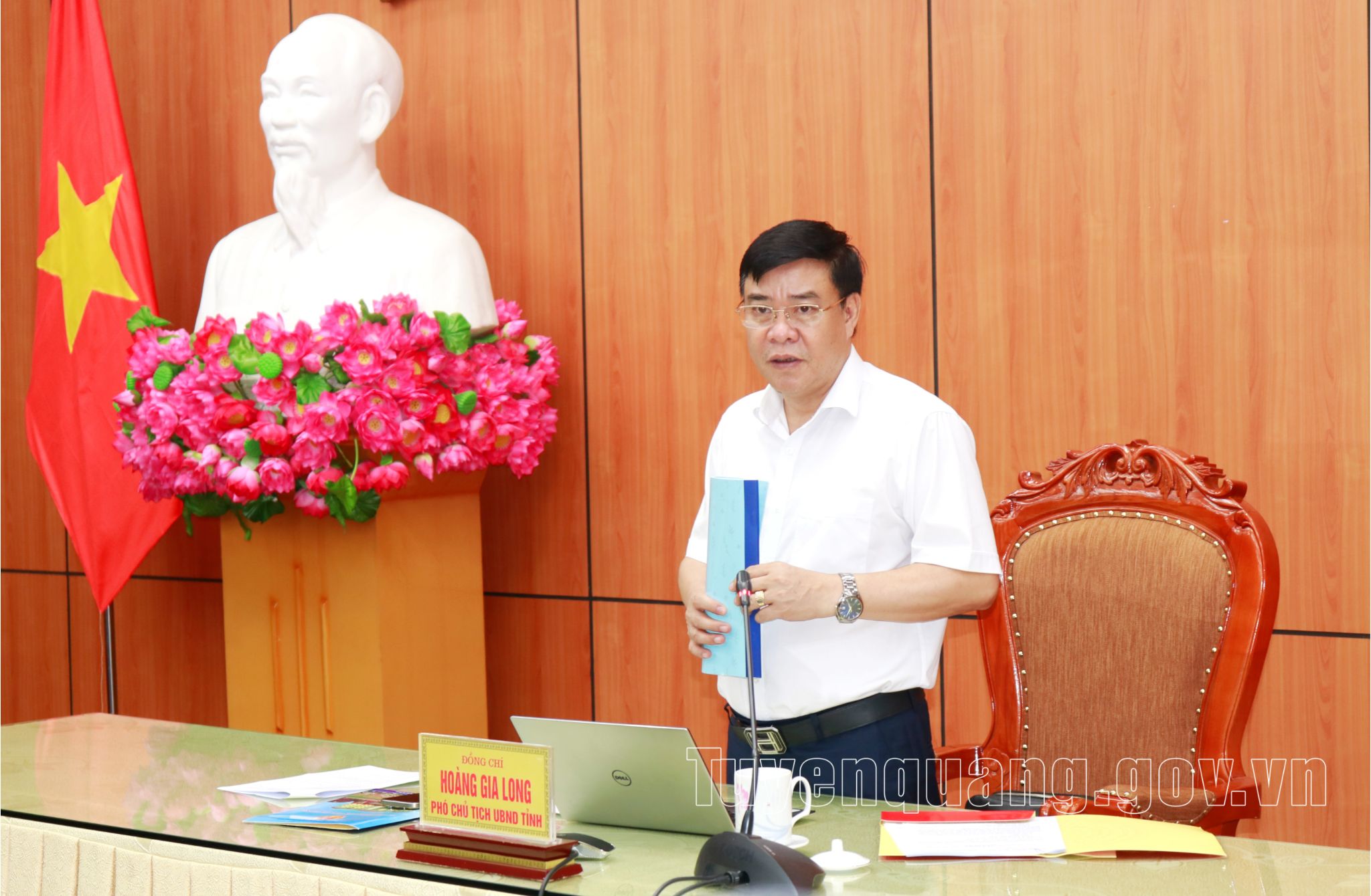 Đoàn công tác số 14 của BTV Tỉnh ủy do Phó Chủ tịch UBND tỉnh Hoàng Gia Long, Trưởng đoàn đã tổ chức họp duyệt văn kiện Đại hội Đại biểu Đảng bộ phường Hà Giang 1