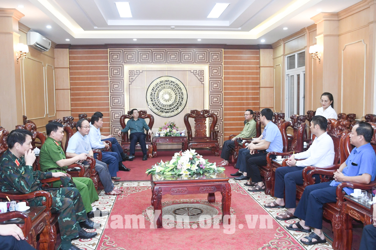 Phó Thủ tướng Chính phủ Mai Văn Chính làm việc với xã Hàm Yên về công tác phòng, chống lụt bão
