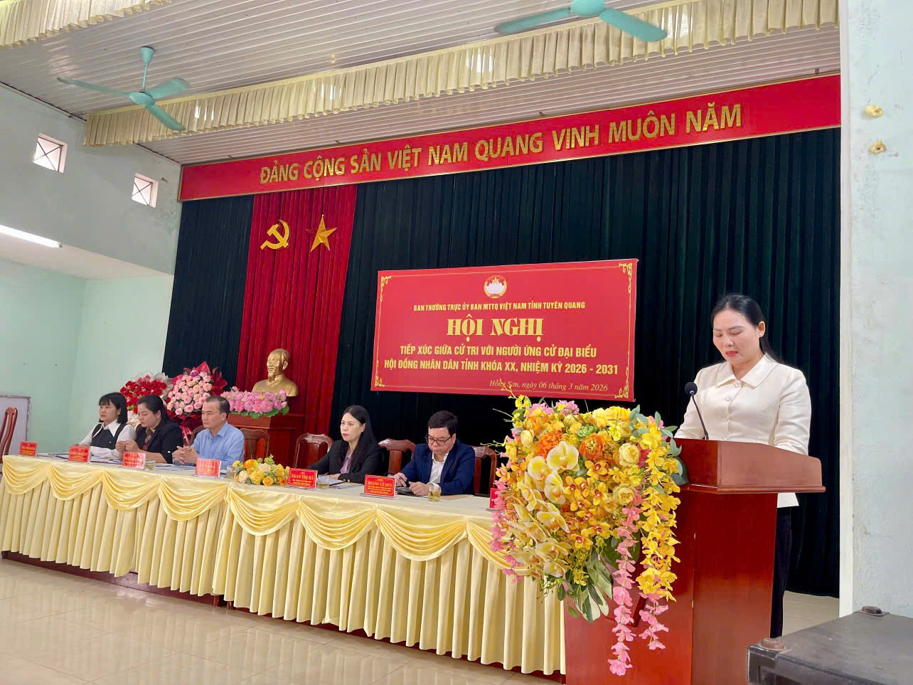 CÔNG AN XÃ HỒNG SƠN BẢO ĐẢM AN NINH, TRẬT TỰ BUỔI TIẾP XÚC CỬ TRI CỦA ĐẠI BIỂU HĐND TỈNH TRÊN ĐỊA BÀN XÃ