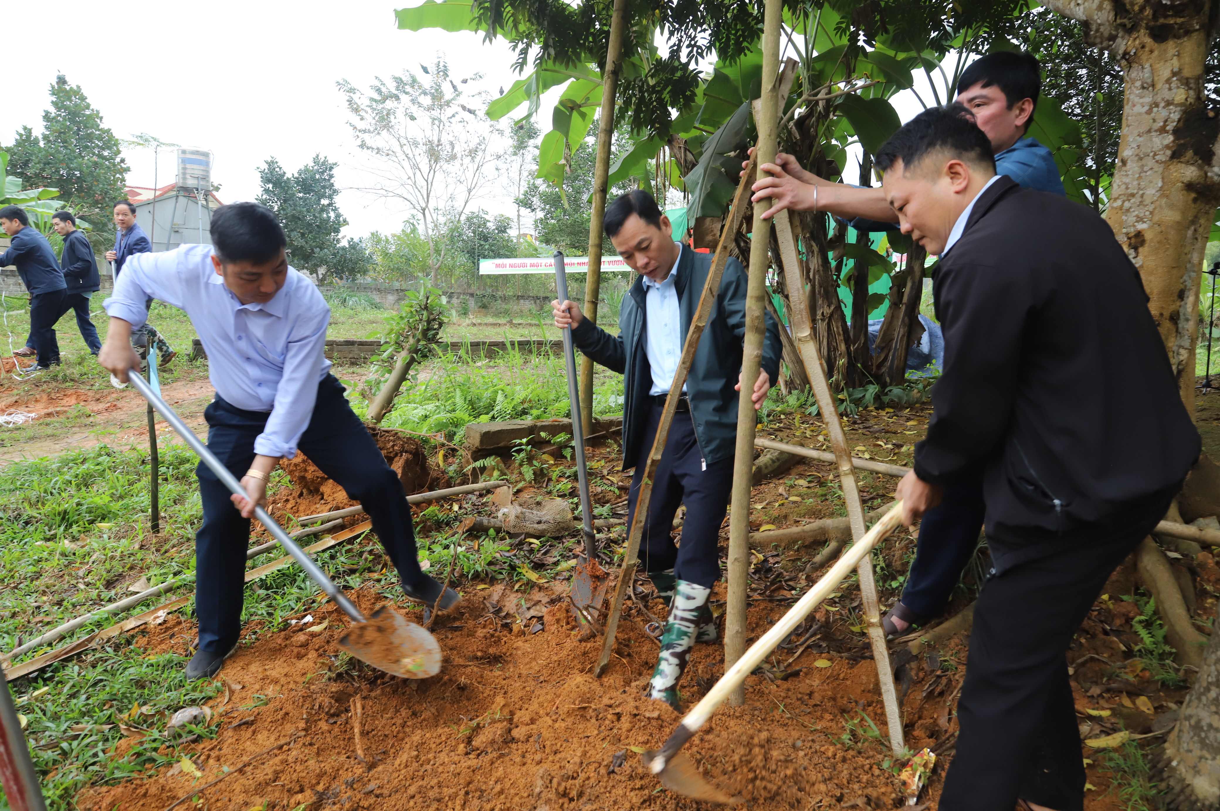 Xã Liên Hiệp phát động Tết trồng cây Xuân Bính Ngọ 2026