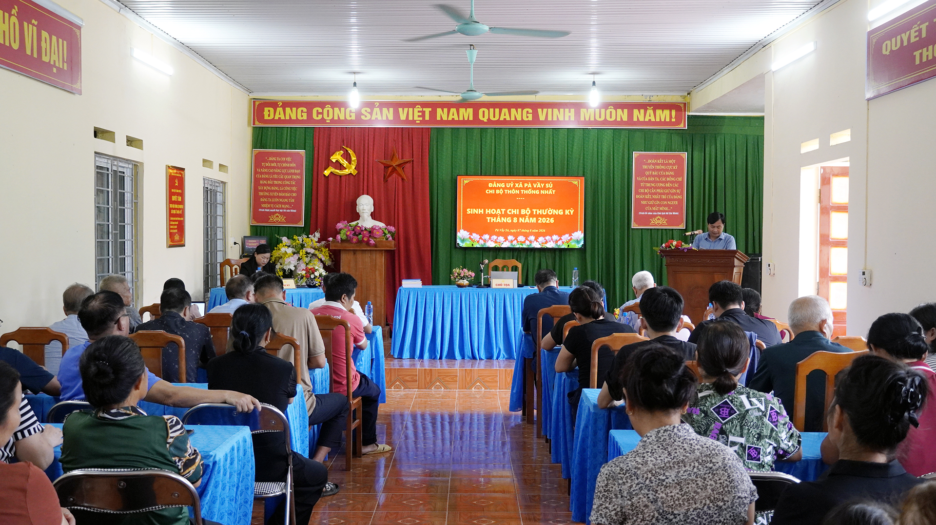Chi bộ thôn Thống Nhất tập trung lãnh đạo thực hiện nhiệm vụ tháng 8/2026