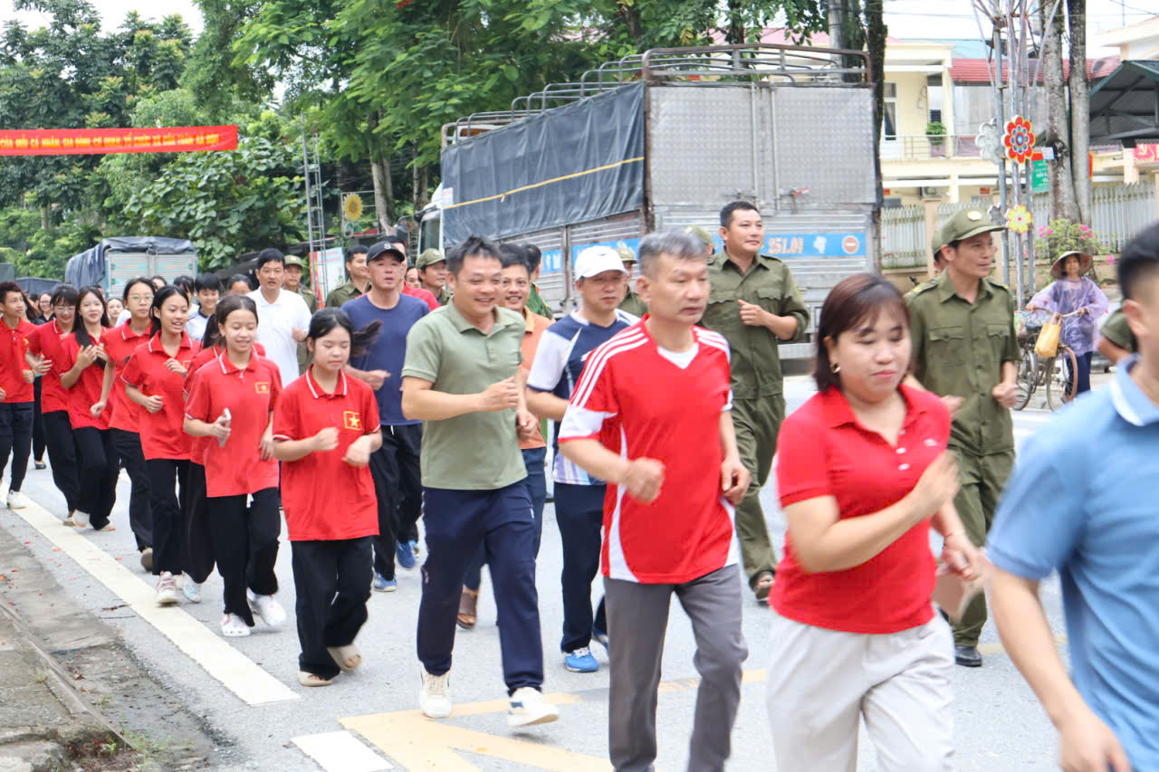 Chạy hs.jpg
