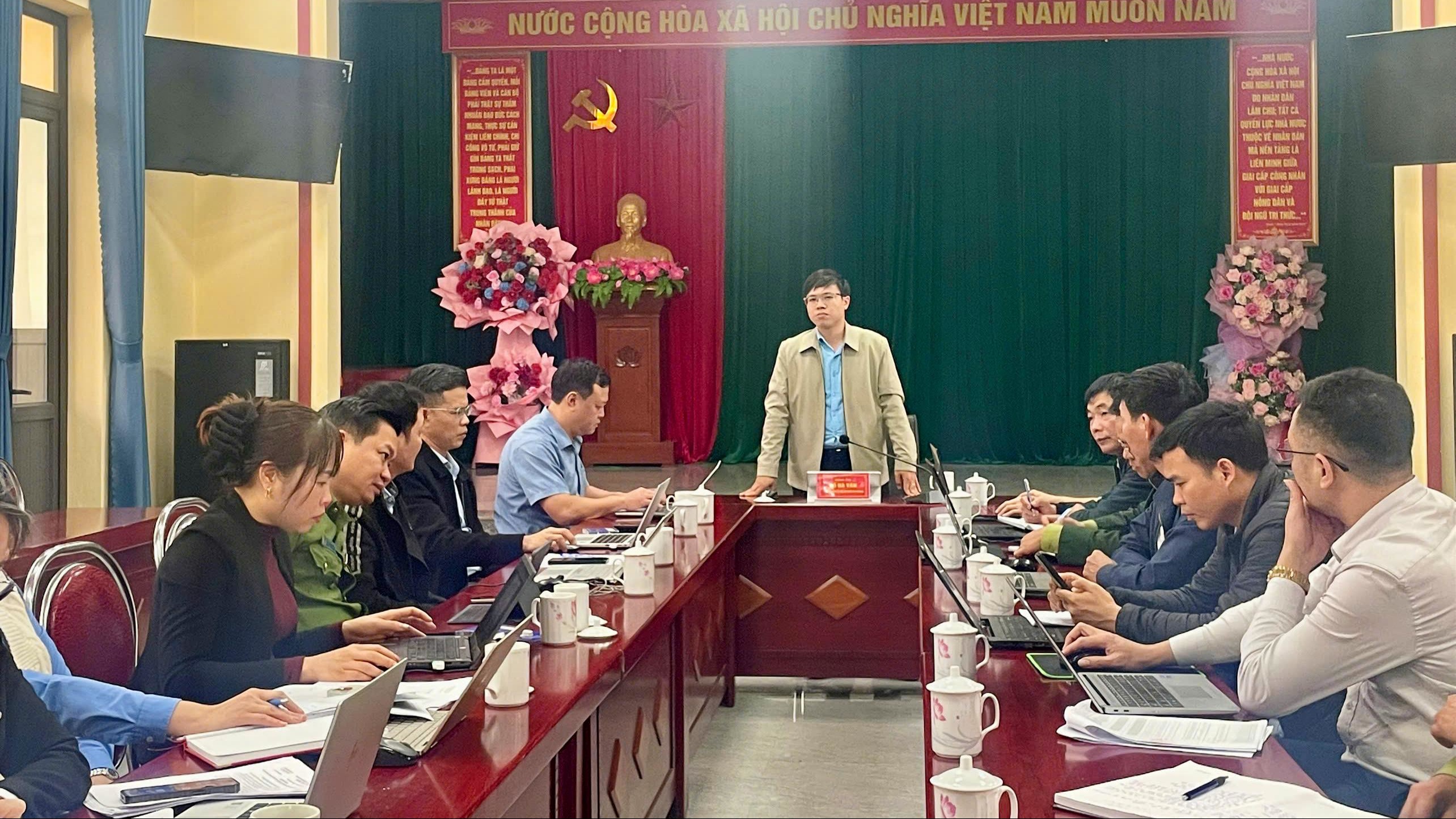 UBBC xã Tân Quang họp triển khai các nhiệm vụ trọng tâm công tác bầu cử đại biểu Quốc hội và HĐND các cấp nhiệm kỳ 2026-2031