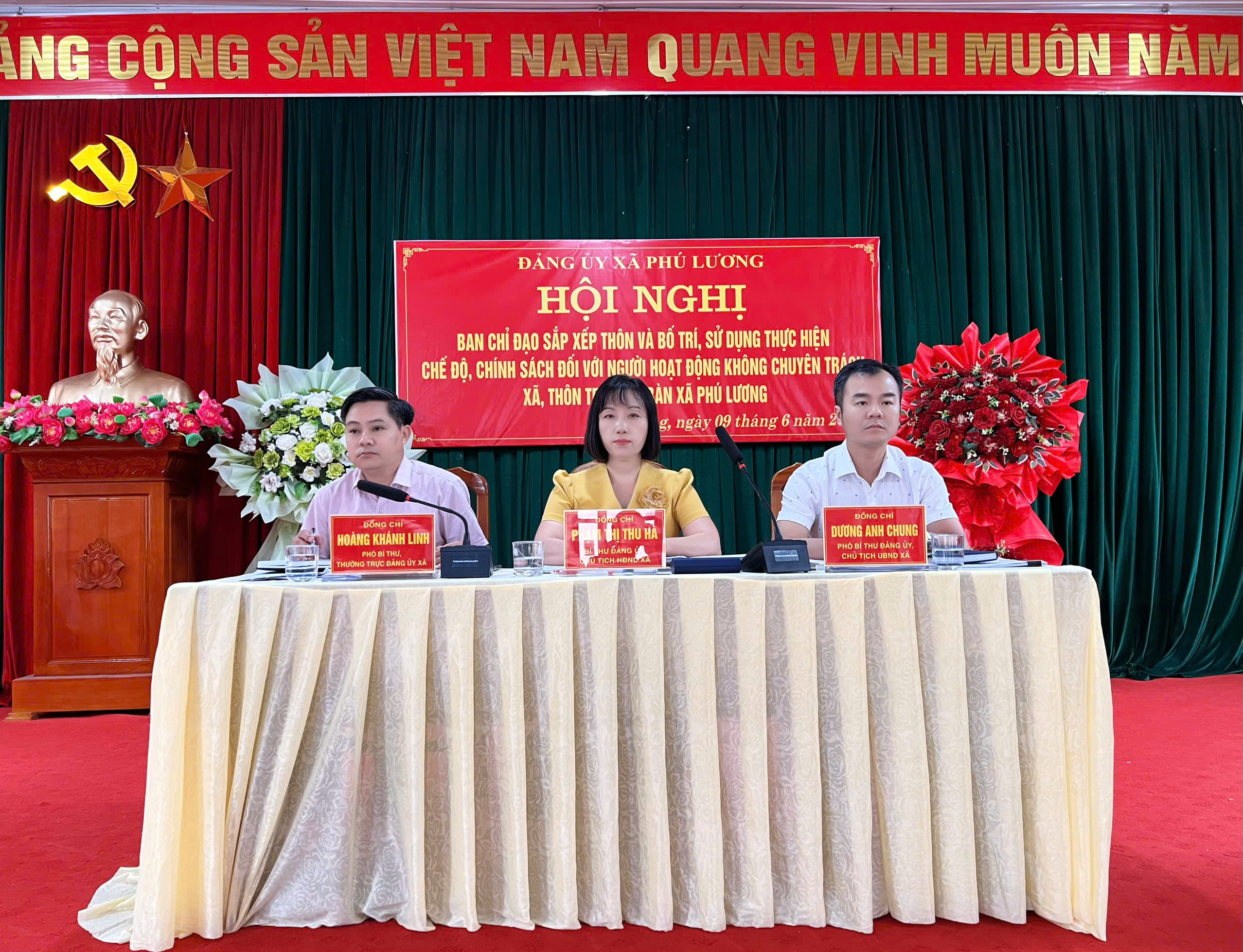 XÃ PHÚ LƯƠNG TỔ CHỨC HỘI NGHỊ BAN CHỈ ĐẠO SẮP XẾP THÔN VÀ BỐ TRÍ, SỬ DỤNG NGƯỜI HOẠT ĐỘNG KHÔNG CHUYÊN TRÁCH Ở XÃ, THÔN