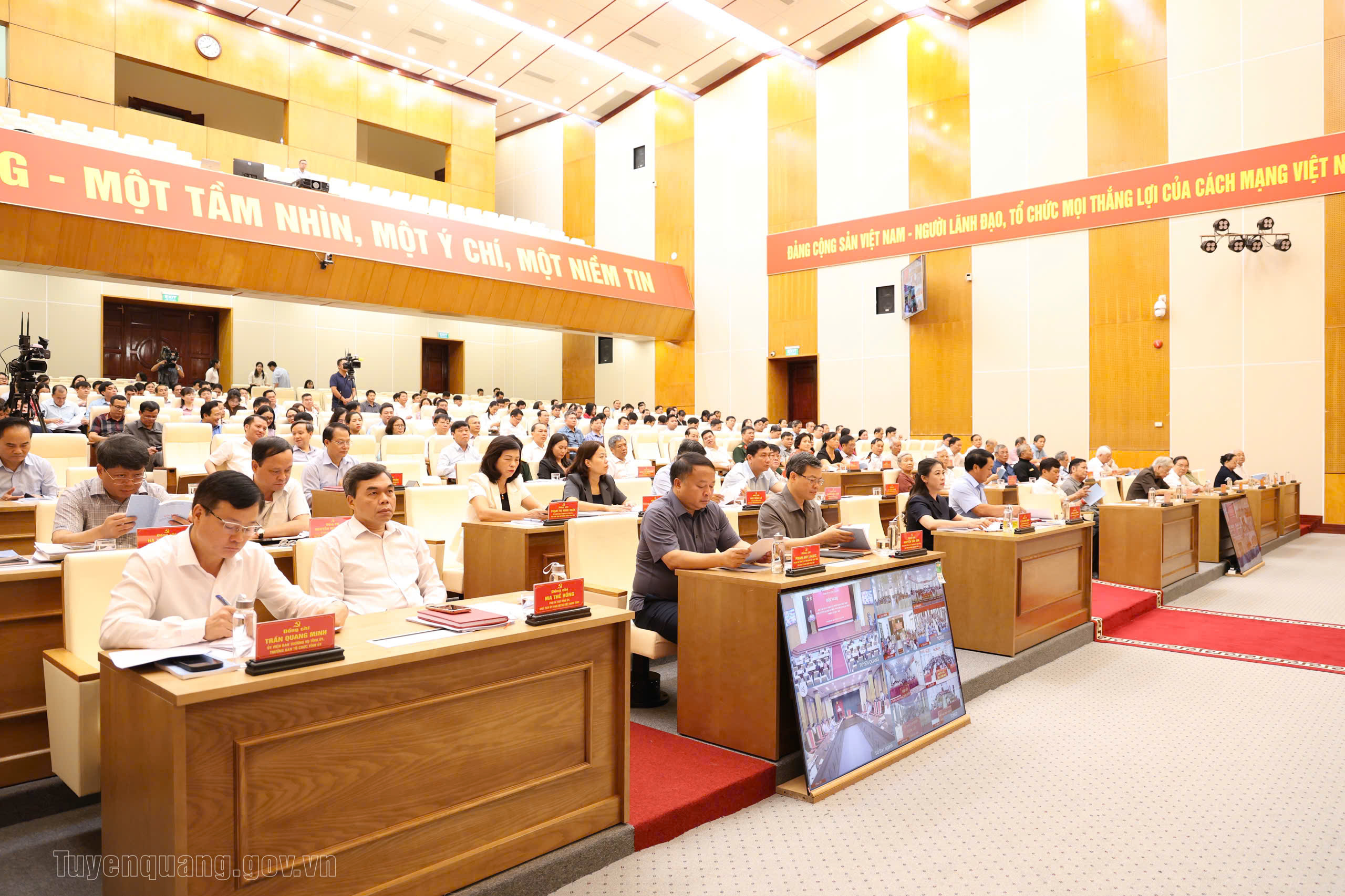 Quyết tâm thực hiện thắng lợi Nghị quyết Đại hội đại biểu Đảng bộ tỉnh lần thứ I