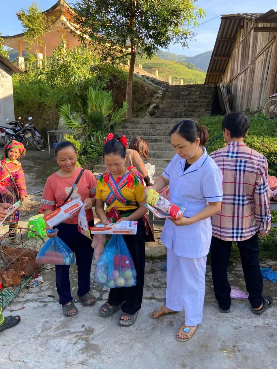 Trung tâm Y tế khu vực Vị Xuyên tổ chức truyền thông hưởng ứng Tuần lễ Thế giới nuôi con bằng sữa mẹ năm 2025