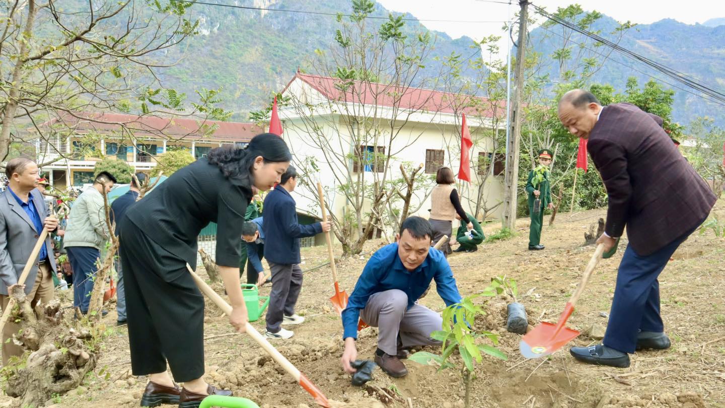 XÃ YÊN MINH TỔ CHỨC LỄ PHÁT ĐỘNG TẾT TRỒNG CÂY XUÂN BÍNH NGỌ NĂM 2026