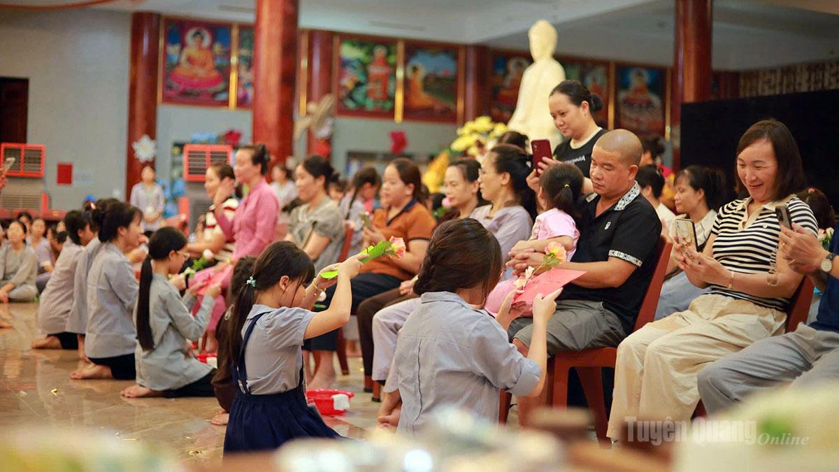 Mùa Vu Lan báo hiếu