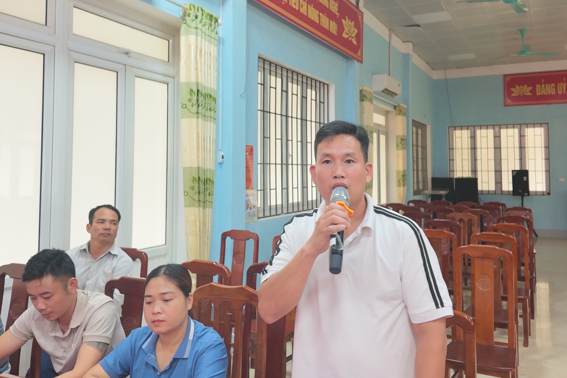 Tuyển qu&acirc;n 7.JPG