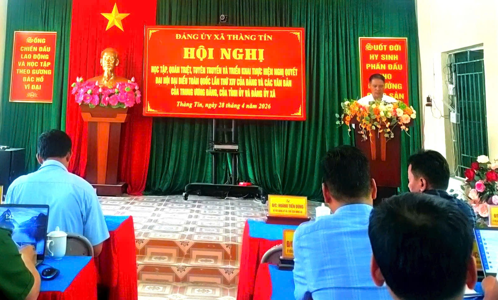 Xã Thàng Tín tổ chức Hội nghị học tập, quán triệt các văn bản của Trung ương và Tỉnh ủy