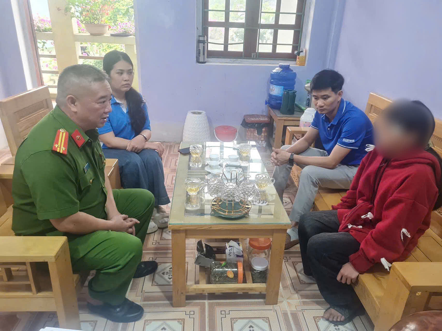 HÀNH TRÌNH 6 GIỜ TRUY TÌM, NGĂN CHẶN KỊP THỜI HỌC SINH BỊ DỤ DỖ ĐI LÀM THUÊ TẠI TỈNH XA