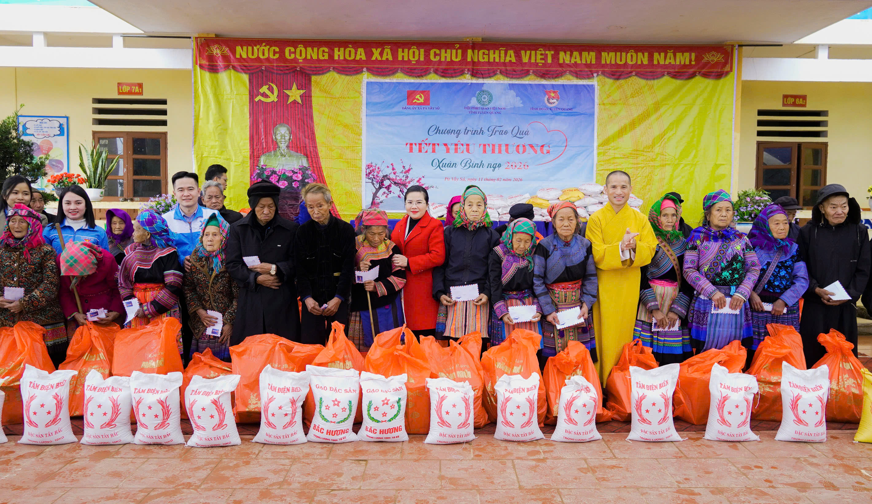 Chương trình “Trao quà Tết yêu thương – Xuân Bính Ngọ 2026” tại xã Pà Vầy Sủ