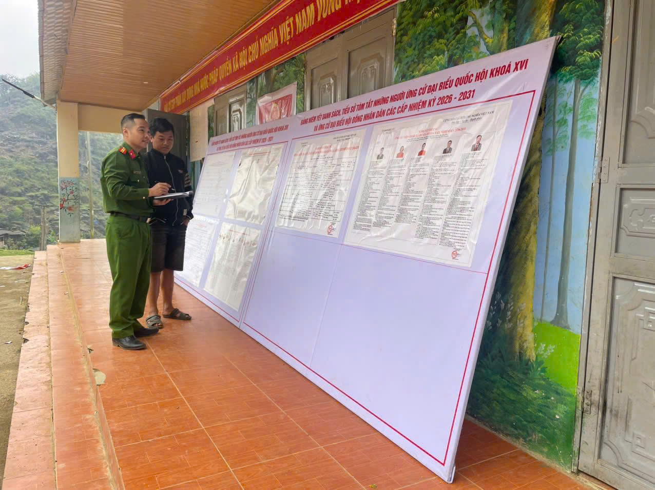 CÔNG AN XÃ DU GIÀ TĂNG CƯỜNG KIỂM TRA, BẢO ĐẢM ANTT PHỤC VỤ CÔNG TÁC BẦU CỬ