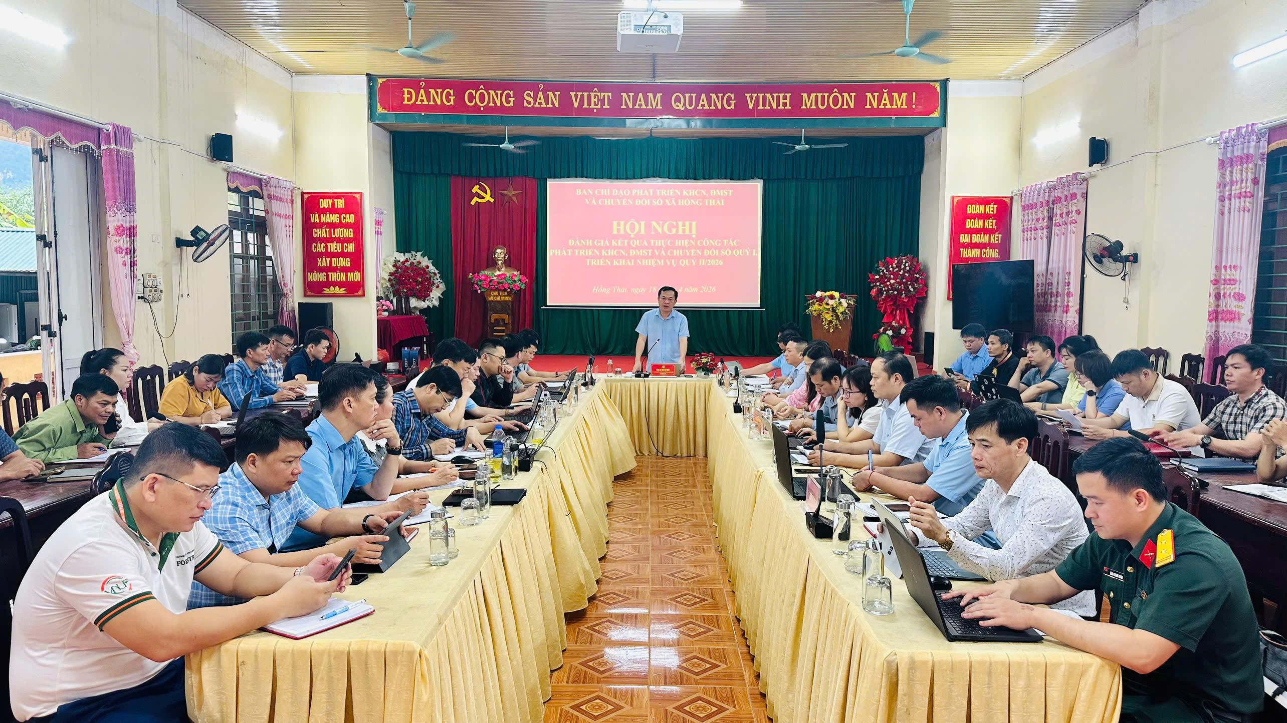 Hồng Thái tổ chức Hội nghị đánh giá công tác phát triển khoa học công nghệ, đổi mới sáng tạo và chuyển đổi số quý I/2026, triển khai nhiệm vụ quý II/2026