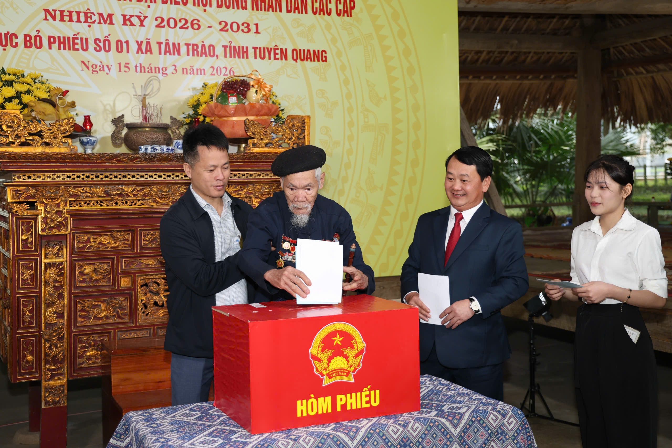 Cầu truyền hình trực tiếp VTV1 đầu cầu Đình Tân Trào