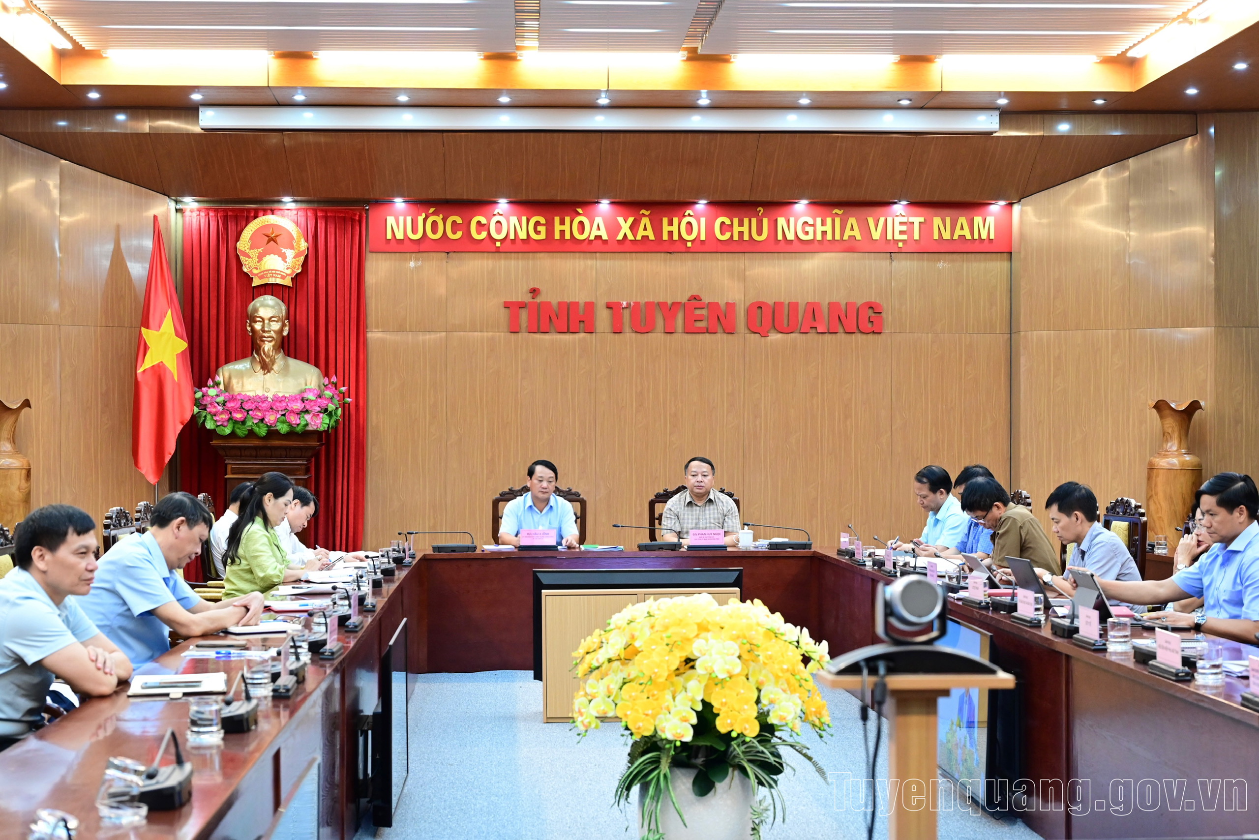 Tăng cường phân cấp, phân quyền trong thực hiện Chương trình MTQG phát triển kinh tế - xã hội vùng đồng bào DTTS&MN