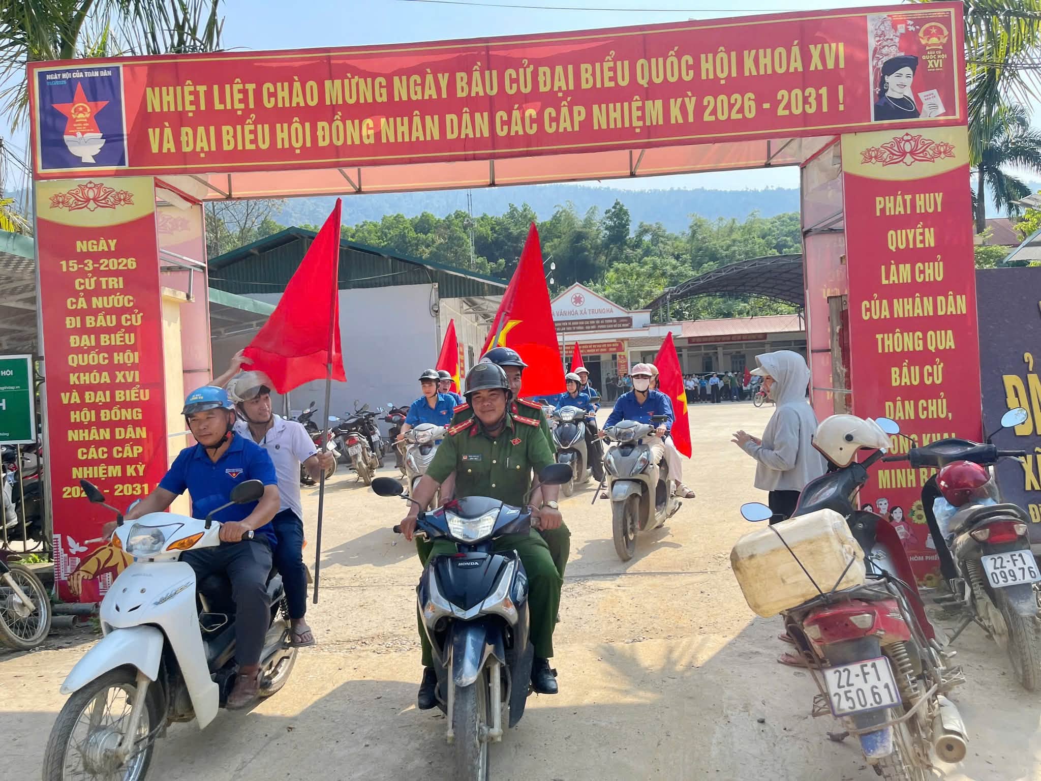 XÃ TRUNG HÀ PHÁT ĐỘNG ĐỢT CAO ĐIỂM " 150 NGÀY HÀNH ĐỘNG THỰC HIỆN CHUYỂN ĐỔI SỐ TOÀN DIỆN "