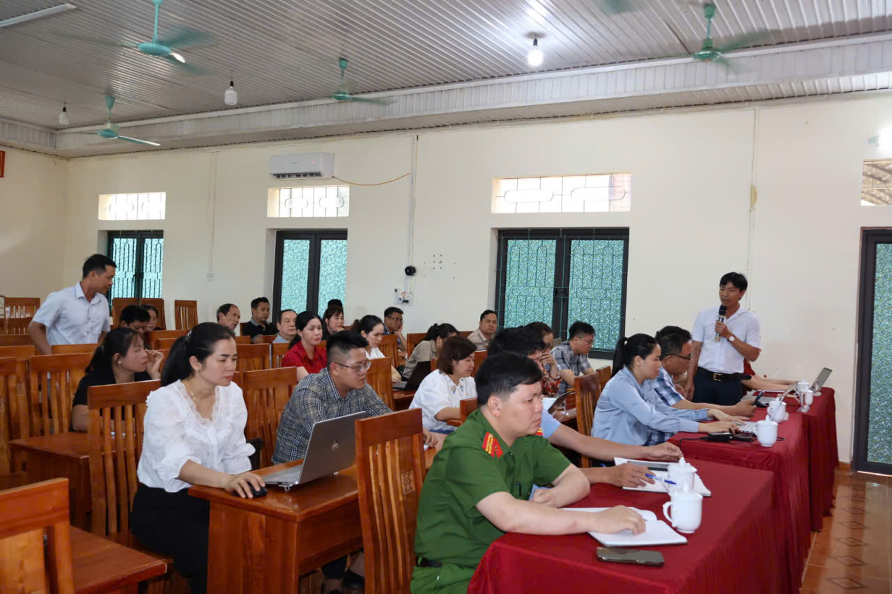 Họp BTC ĐH Tuấn.jpg