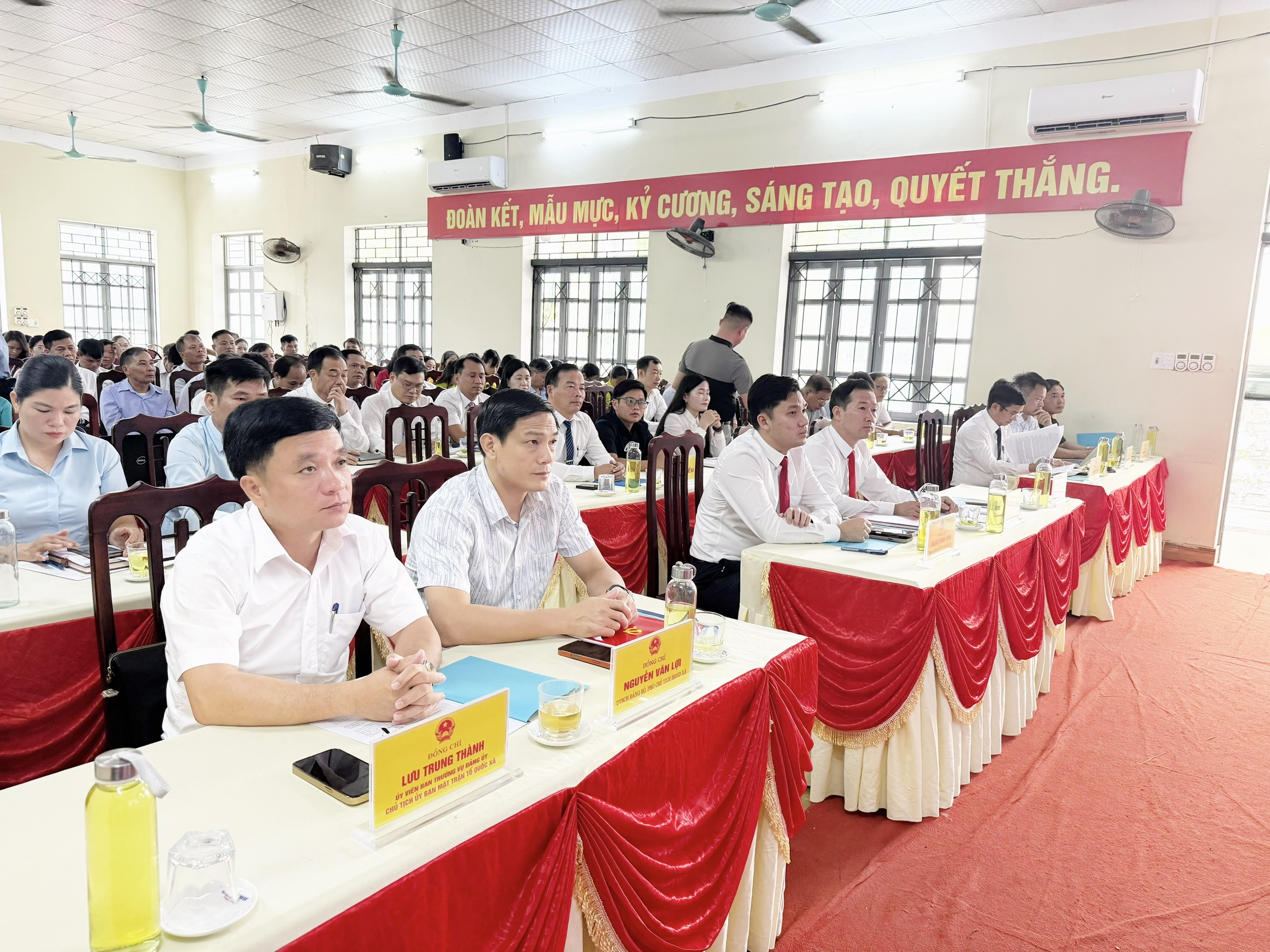 Xã Sơn Thủy tổng kết năm học 2025–2026, triển khai nhiệm vụ năm học 2026–2027 và công bố các Quyết định về sắp xếp, sáp nhập các cơ sở giáo dục công lập trên địa bàn xã Sơn Thủy