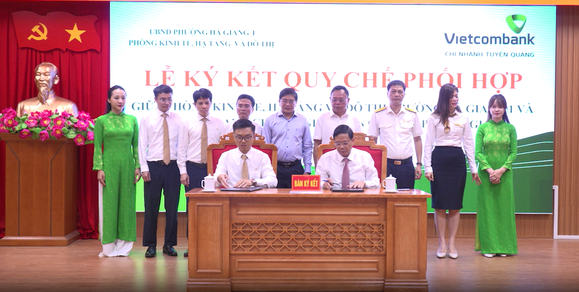 PHƯỜNG HÀ GIANG 1 VÀ VIETCOMBANK KÝ KẾT QUY CHẾ PHỐI HỢP HỖ TRỢ HỘ KINH DOANH